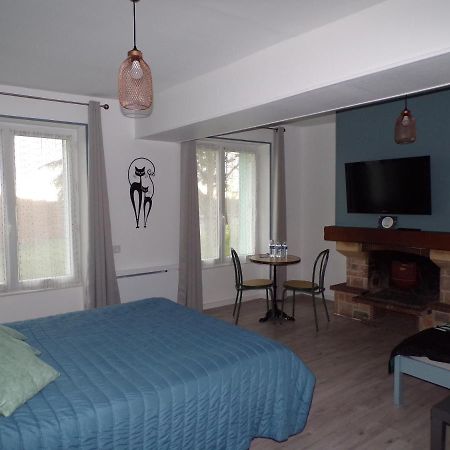 Bed and Breakfast A La Belle Etoile Méry-sur-Cher Exterior foto